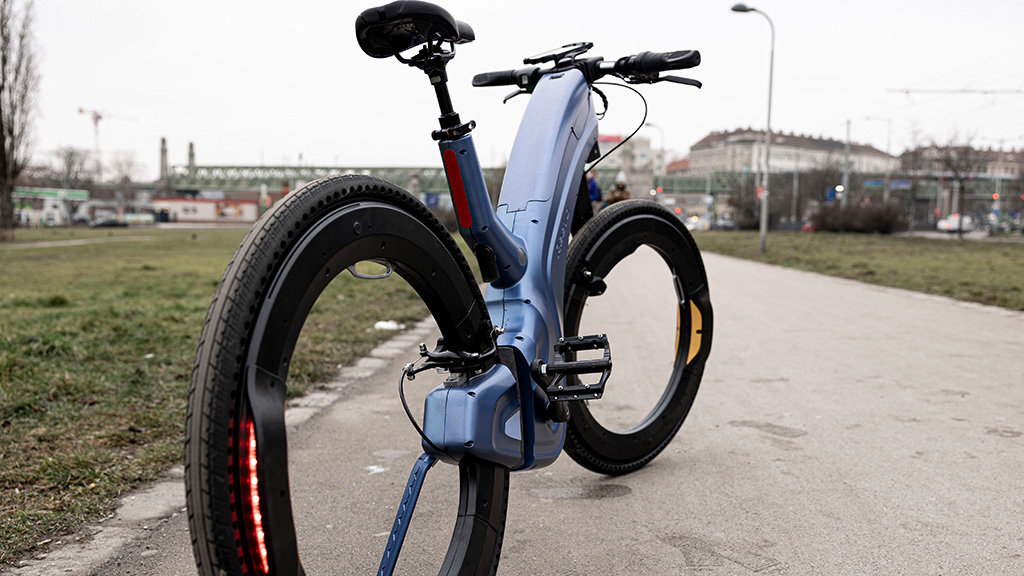 Das Bike als Zeichen von Mechatronik und E-Mobilität im Arbeitsweg